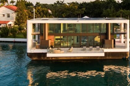 Solar Power Floating Home